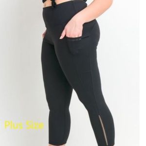 MonoB PLUS Highwaist Side Mesh Leggings